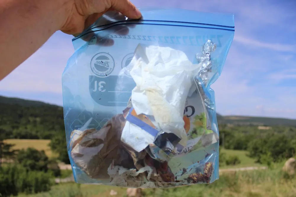 La poubelle personnelle de terrain -- leave no trace !
