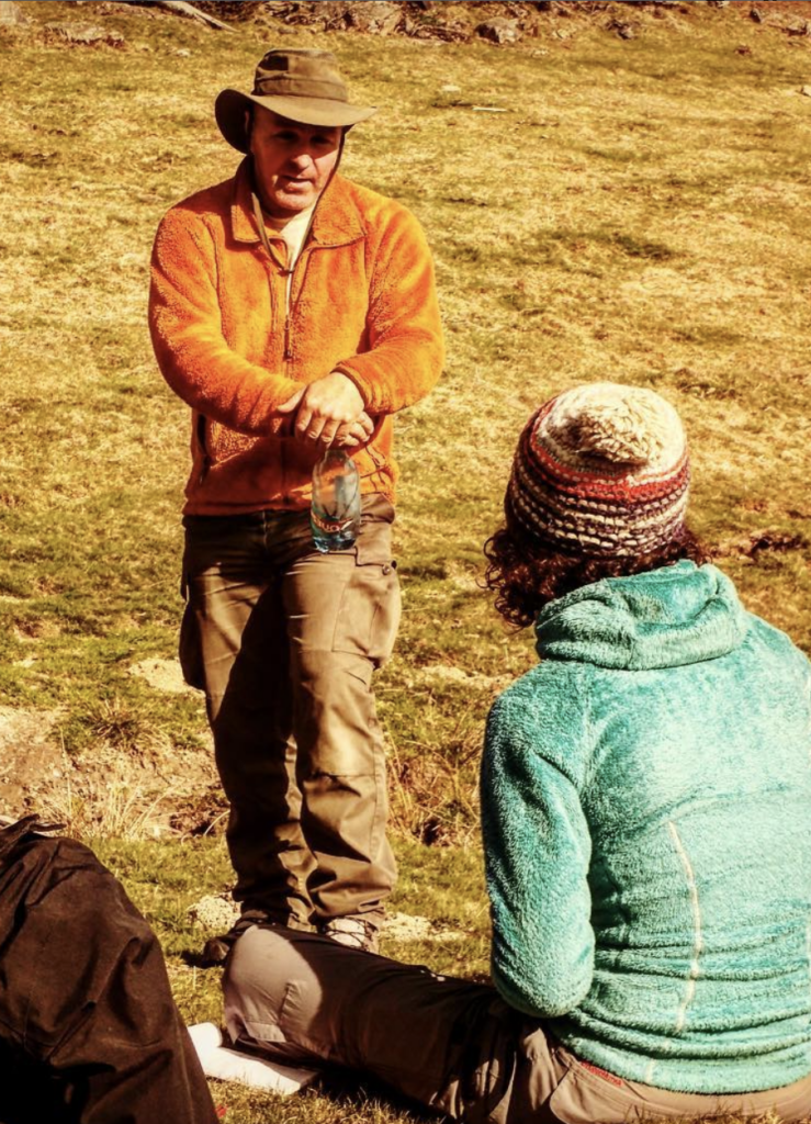 François Chouvellon : instructeur.  François est également accompagnateur en montagne, préparateur physique et guide polaire. 